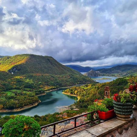 La Casa Sul Fiordo Lago Turano Paganico Sabino Exterior foto