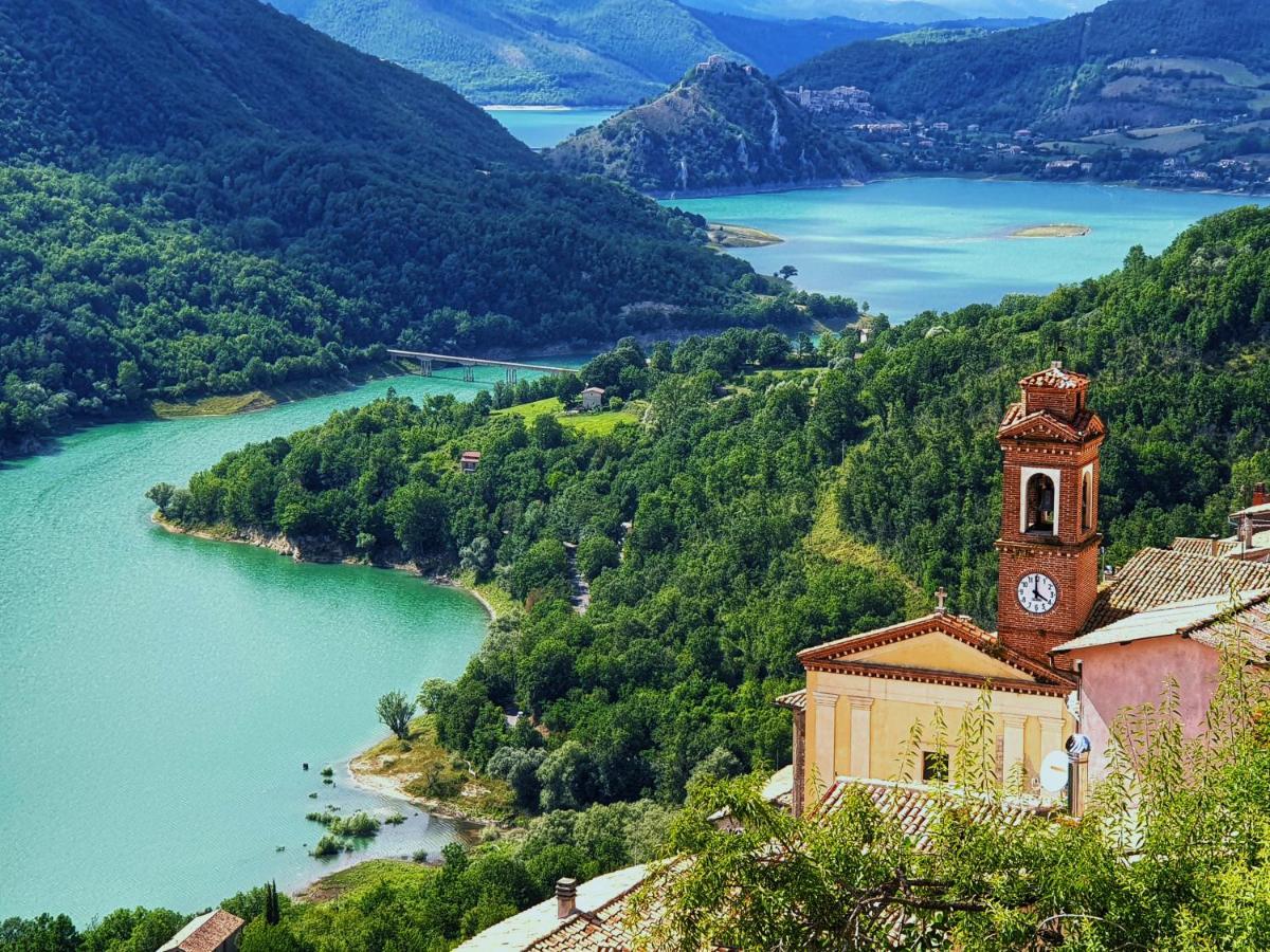 La Casa Sul Fiordo Lago Turano Paganico Sabino Exterior foto