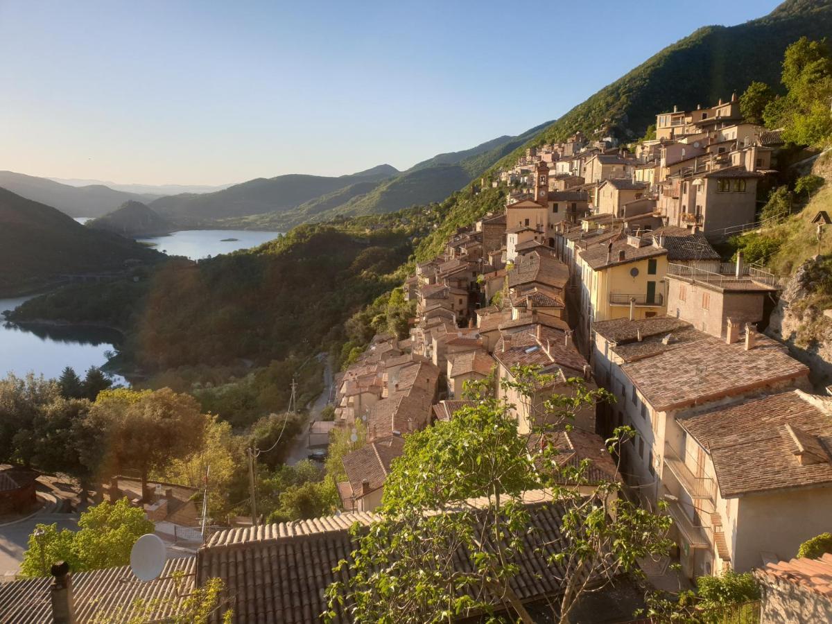 La Casa Sul Fiordo Lago Turano Paganico Sabino Exterior foto